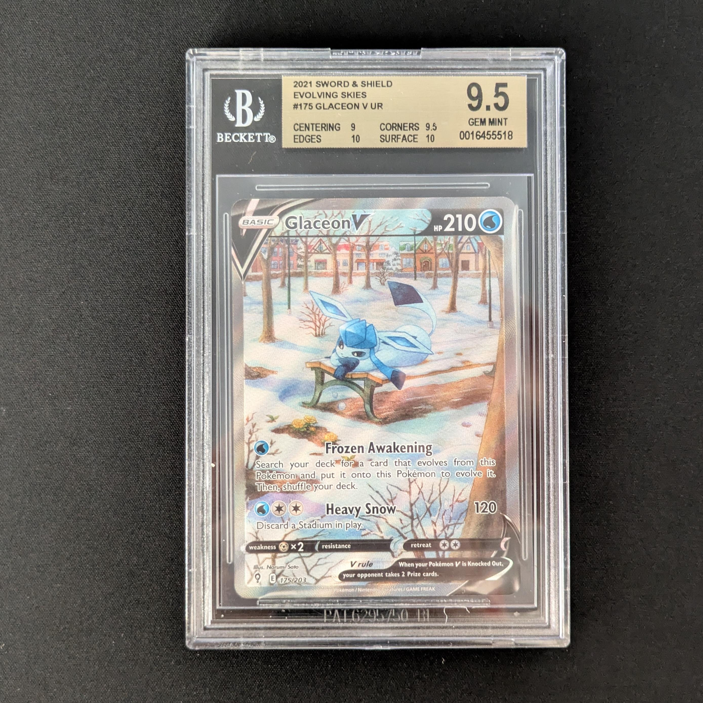 PTCG Singles - Glaceon V (EVS 175) - Evolving Skies - English - BGS 9.5 - 27653