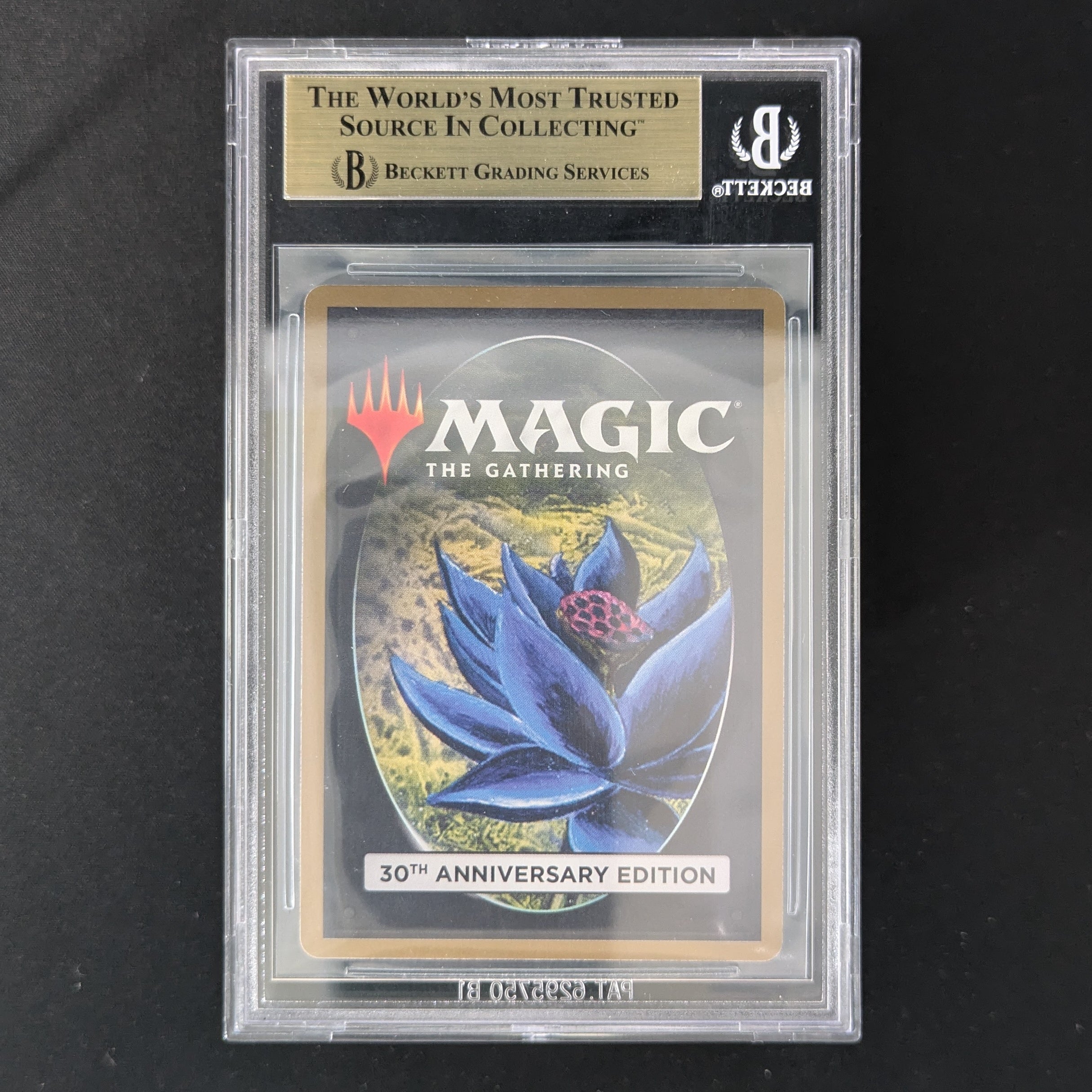 Mox Sapphire (Retro Frame) - 30th Anniversary Edition - English - BGS 9.5