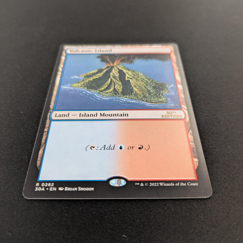 Magic the Gathering Volcanic Island (Modern Frame) - 30th Anniversary Edition 