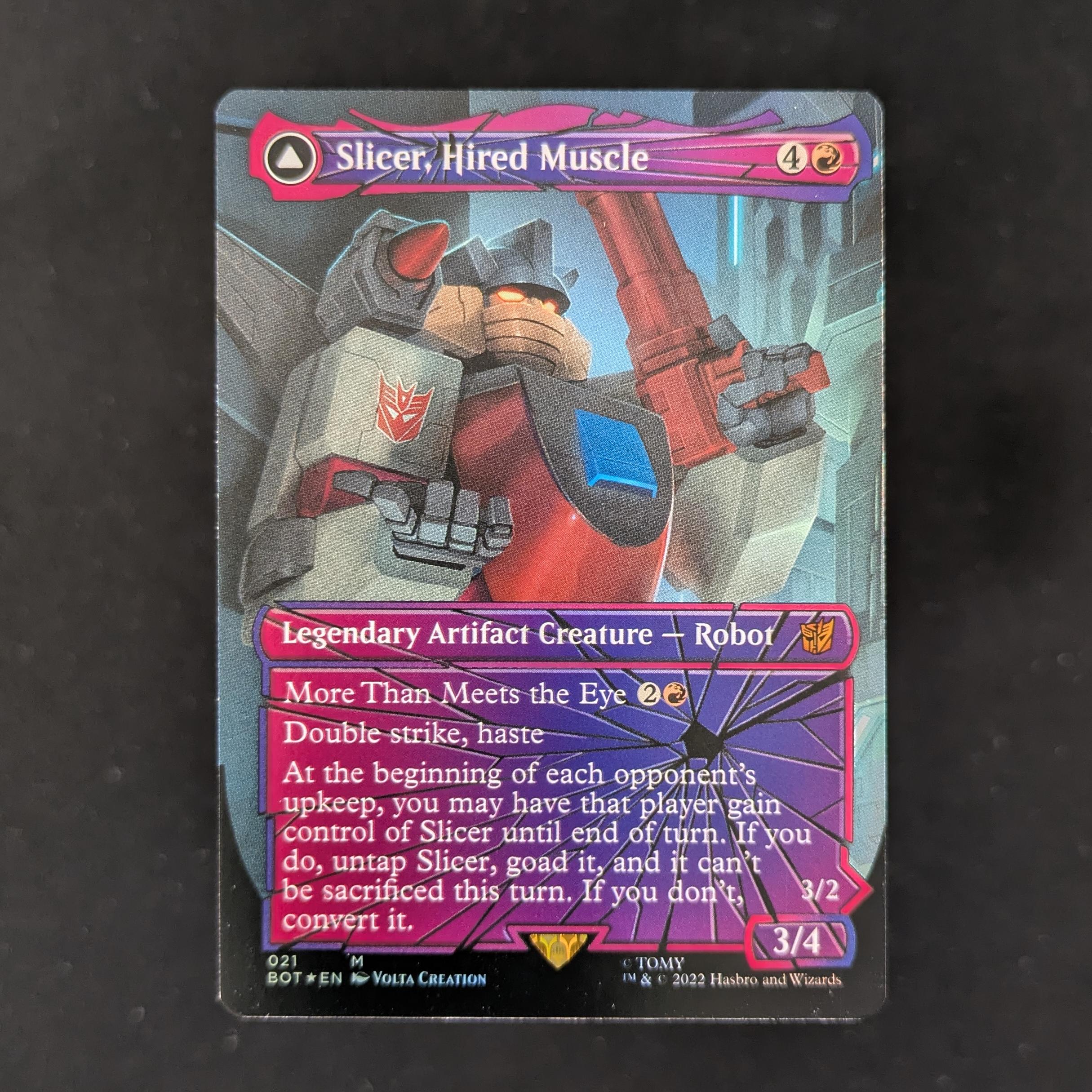 [FOIL] Slicer, Hired Muscle // Slicer, High-Speed Antagonist (V.2) - Universes Beyond: Transformers - NM