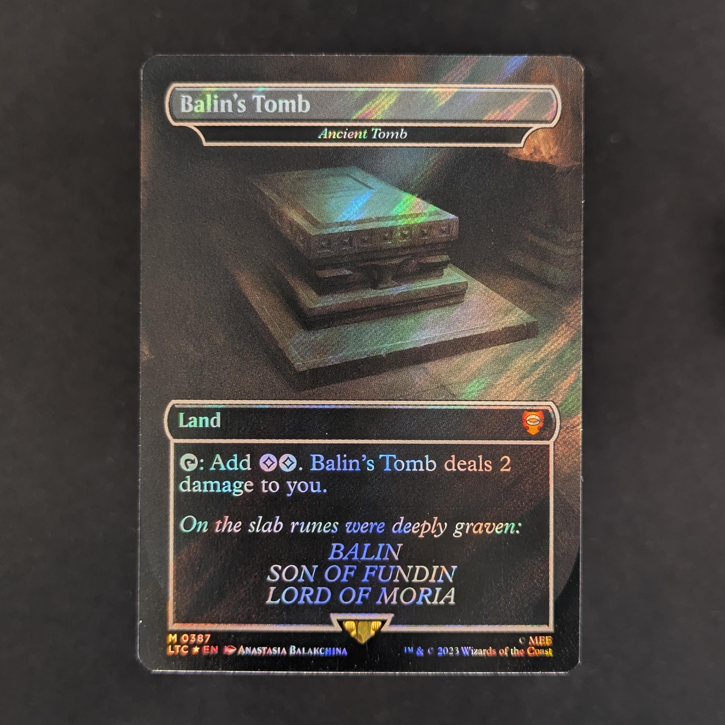 [FOIL] Ancient Tomb (Surge Foil) - Commander: The Lord of the Rings: Tales of Middle-earth: Extras - NM