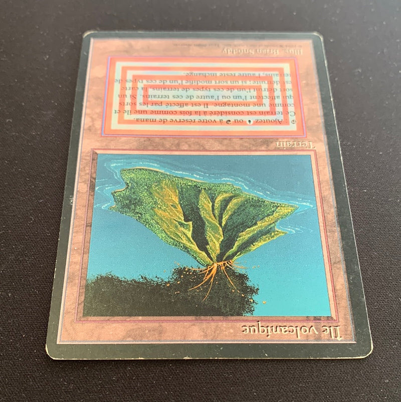 Volcanic Island - Foreign Black Bordered - French